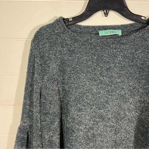 Karlie Bell sleeve sweater - Picture 2 of 6